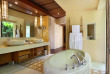 Indonésie - Bali - Waka Gangga - Salle de bains d'une Gangga Villa