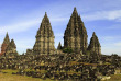 Indonésie - Java - Temple de Prambanan © Vorasa Sombatpiboon