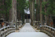 japon - Temple Okuno In au Mont Koya © JNTO