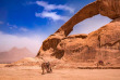 Jordanie - Les essentiels de la Jordanie - Autotour - Wadi Rum © Shutterstock, Ecstk22