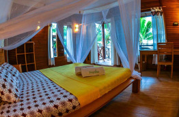 Indonésie - Sulawesi - Kampanar - Tompotika Dive Lodge - Standard Bungalow