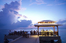 Indonésie - Wakatobi Dive Resort - Jetty Bar © Shawn Levin
