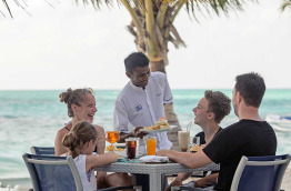 Maldives - Meeru Island Resort - Dhoni Bar