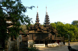 Myanmar - Bangan - Myoe Daung Monastery