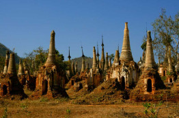 Myanmar - Lac Inle - Pagode Swe Inn Thien