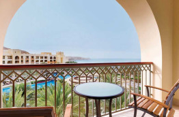 Oman - Muscat - Shangri-La Barr Al Jissah Resort & Spa - Al Waha Hotel - One Bedroom Suite
