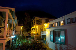 Saba - Juliana's Hotel © Jeff Swensen