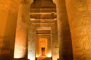 Égypte - Assouan - Visite du Temple de Kom Ombo © Shutterstock, Takepicsforfun
