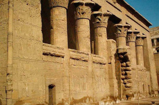 Égypte - Louxor - Visite des temples Esna et Edfou