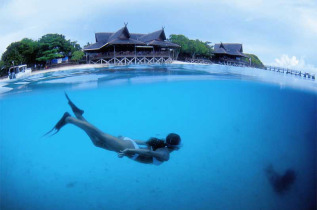 Malaisie - Bornéo - Mataking - The Reef Dive Resort © Tino chang