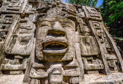 Belize - Site maya de Lamanai © Belize Tourism Board