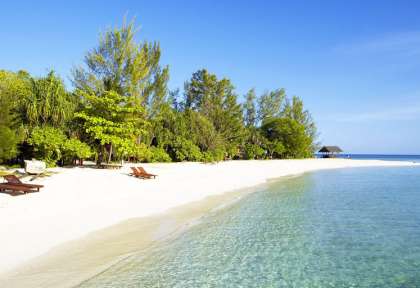 Lankayan Island Dive Resort © Peter Wong