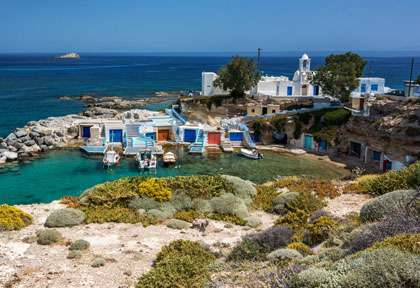 Milos - Cyclades - Grèce © Shutterstock - S Kaisu
