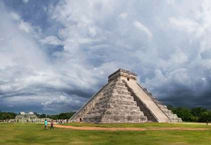 La Pyramide de Chichen Itza